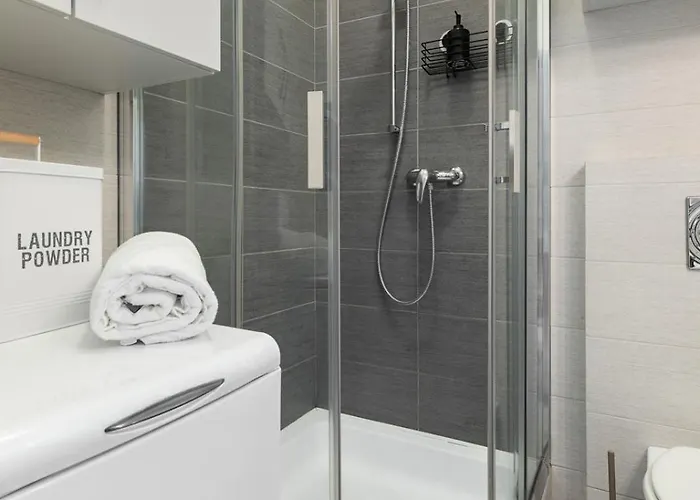 Διαμέρισμα Aleja Wyzwolenia 9 By Homeprime Βαρσοβία